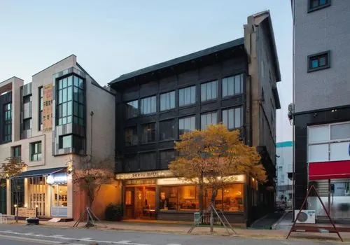 빈티지 스타일,multistoreyed,motomachi,namsan hanok village,daegu,hongdan center,apgujeong,gyeonggi do,gangneoung,daejeon,boutique hotel,commercial building,gimcheon,mixed-use,kanazawa,gangneung,hanok,sujeon