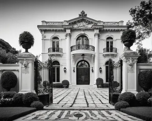 villa cortine palace,villa balbianello,mansion,villa balbiano,istana,nunciature,villa borghese,mansions,dolmabahce,ephrussi,belvedere,constantia,filoli,marienbad,dybbuk,borromini,mamounia,marble palace,chateau,palladianism,Photography,Black and white photography,Black and White Photography 08