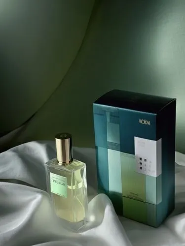 a bottle of cologne sitting next to an open box,parfum,perfume bottle,colognes,aftershave,fragrance,perfumes,Photography,General,Realistic