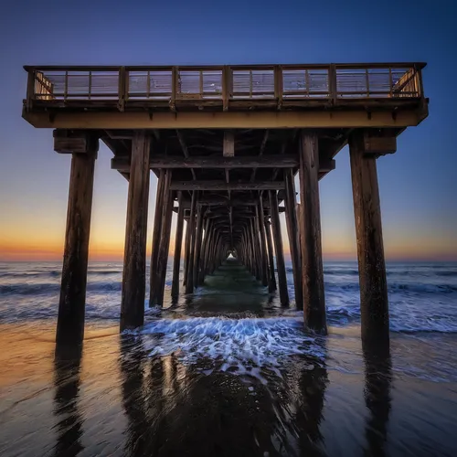 Oceanside Pier, thirty seconds,scripps pier,wooden pier,fishing pier,old pier,burned pier,the pier,pier,huntington beach,east pier,old jetty,wooden bridge,lifeguard tower,jetty,walkway,santa monica pi