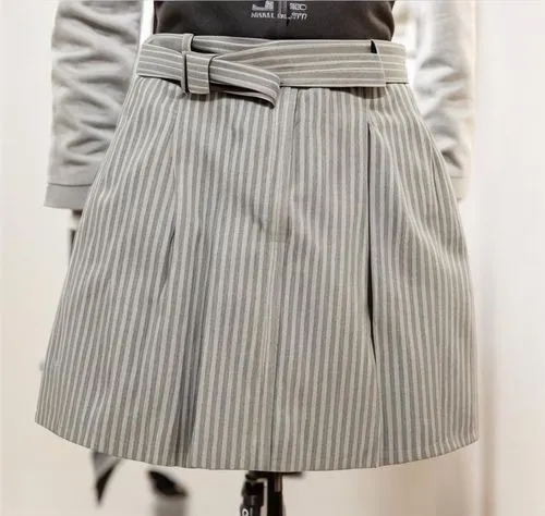 pleats,pleat,school skirt,skirt,pleated,pin stripe,pinstriped,pinstripes,denim skirt,culottes,skirts,pinstripe,skirted,hemline,hemlines,tartan skirt,gray pattern,belted,salur,lungi