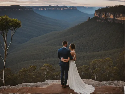 blue mountains,new south wales,australia,wedding photo,nsw,australian mist,tasmania,mitre peak,ayersrock,bridal veil,wedding photography,south australia,herman national park,loving couple sunrise,wedding photographer,eucalyptus,catarpe valley,gum trees,australia aud,bond falls,Photography,Documentary Photography,Documentary Photography 08