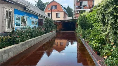  repaint floor in dark brown colour,flooded pathway,terrasson,puddle,water channel,after the rain,refleja,after rain,water mirror,water reflection,trikala,reflejo,reflection of the surface of the wate