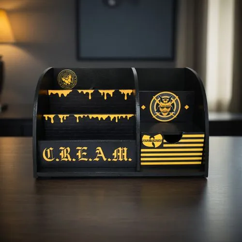 органайзер на столе в темной мужской стильной комнате  ,a desk top with some type of radio box,cream carton,kraft,card box,computer case,crate,cajon microphone