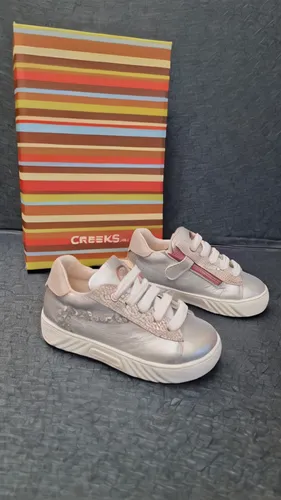 women's cream,gazelles,plimsoll shoe,oxford retro shoe,linen shoes,cloth shoes,retro eighties,teenager shoes,beige,espadrille,pin stripe,age shoe,ladies shoes,women's shoes,the style of the 80-ies,retro gifts,shoes icon,baby & toddler shoe,men's shoes,bathing shoes