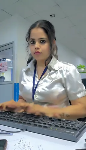 akhila,jntu,mutahida,vasanthi,suguna,jyothi,vidya,anasuya,anamika,secretarial,manorama,blur office background,bhavana,ranjani,karthika,fddi,saumya,akshaya,surabhi,ladki