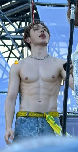 junho,pectorals,minjun,pec,sixpack,daesung,ibushi,pecks,khun,hyuk,muscleman,pecs,changmin,abdominis,washboard,shirtless,gackt,eunhyuk,nosebleed,joji