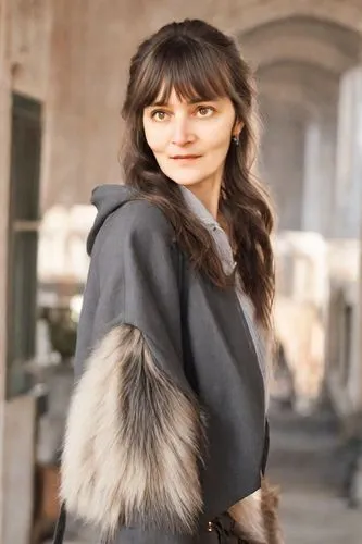 birce akalay,mastronardi,carice,azalina,iranian,tiziana,nolwenn,zeynep,andreasberg,hallia venezia,varda,abdullayeva,valensi,orioli,marni,fur,zemfira,vassey,mariological,fur coat,Photography,Realistic