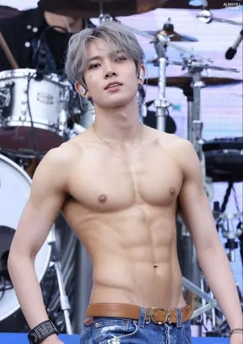 daesung,minjun,washboard,abdominis,hyuk,taeyang,eunhyuk,sixpack,pectoralis,washboards,pectorals,boice,junsu,kangta,taek,intermodulation,changmin,daewon,jaejoong,pecks