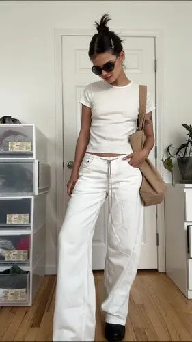 white clothing,culottes,white shirt,trousers,loose pants,white skirt,joi,linen,fashionista,alaia,pants,khakis,slp,bellbottoms,white sling,gauchos,sia,jute sack,jodhpurs,turning cloths,Female,Eastern Europeans