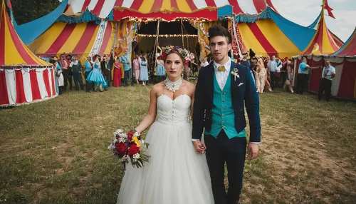 bavarian_circus_wedding_025,wedding couple,circus tent,carnival tent,bride and groom,wedding photo,event tent,wedding photographer,wedding frame,walking down the aisle,newlyweds,wedding photography,we