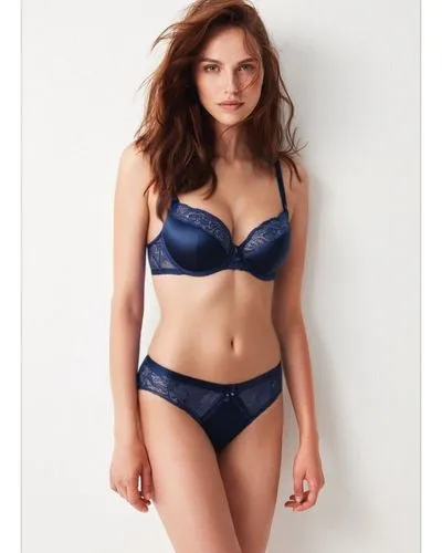 plus-size model,plus-size,agent provocateur,two piece swimwear,mazarine blue,plus-sized,female model,navy blue,cobalt blue,swimwear,navy,model,dark blue and gold,beautiful woman body,modelling,swimsuit bottom,bathing suit,female swimmer,swimmer,jasmine blue