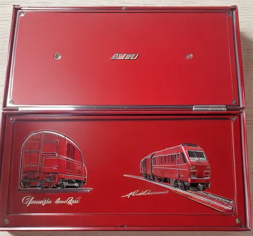 cd case,cd/dvd organizer,attache case,korail,luggage set,cargo car,computer case,toolbox,cigarette box,tgv 1 and 2 trailer,pen box,eisenbahnbrücle,deutsche bahn,jewel case,train wagon,metal container,