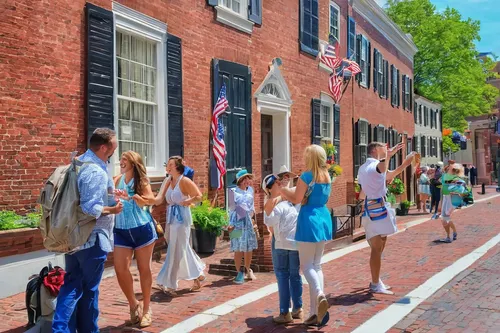 french quarters,tourists,charleston,people walking,boston,georgetown,high tourists,french tourists,americana,colorful flags,tourism,historic old town,savannah,tourist attraction,flag day (usa),cultural tourism,brickyard,girl in a historic way,shopping street,crowd of people,Illustration,Japanese style,Japanese Style 19