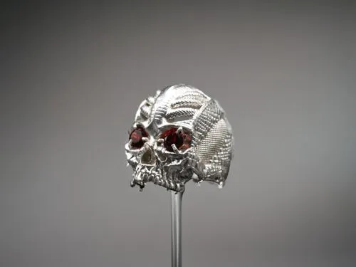 skull sculpture,hirst,skull statue,vanitas,skull with crown,anello,floral skull,animal skull,boho skull,skull mask,calavera,a pistol shaped gland,tiger turtle,fetus skull,zygomatic,skull allover,bird 