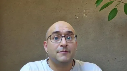 stav,shuli,estern,popovkin,fadi,wiszowaty,dahman,djalili,giovannucci,baldelli,bjorgolfur,tucci,grucci,iacobucci,devito,bjorgen,nl,paultre,zalben,danielpour,Male,Southern Europeans,Bald,Mature,M,Confid