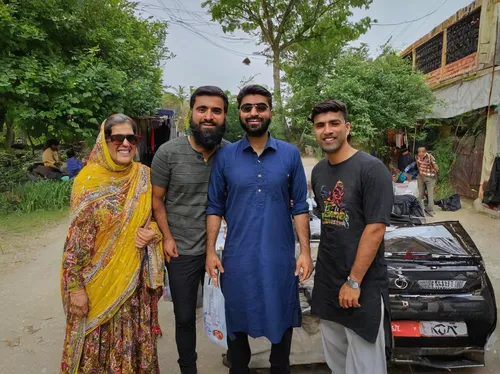 virat kohli,rampur greyhound,sikh,eid,gaddi kutta,agra,dastar,rajasthan,serwal,chandigarh,gesneriad family,mobile click,barsana,khoresh,bhajji,ursaab,indian celebrity,rakshabandhan,parents with children,pakistan,Illustration,Retro,Retro 17