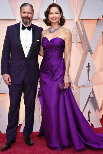 oscars,mom and dad,singer and actress,purple dress,female hollywood actress,wife and husband,couple goal,mother and father,husband and wife,man and wife,beautiful couple,rich purple,allied,hollywood actress,the purple-and-white,actors,as a couple,shia,veil purple,social,Art,Classical Oil Painting,Classical Oil Painting 24