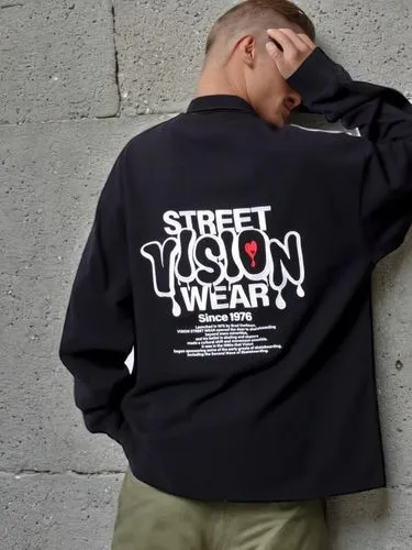 crewneck,street fashion,streetwise,blouson,fashion street,wrung,Male,Eastern Europeans,Casual Shirt and Chinos