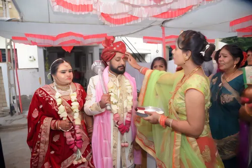 dowries,golden weddings,wedding ceremony,welcome wedding,ceremony,bridegroom,silver wedding,wedding reception,wedding frame,the ceremony,devikund,dastar,wedding decoration,wedding couple,serwal,bhajji,red avadavat,wedding ceremony supply,wedding,religious celebration