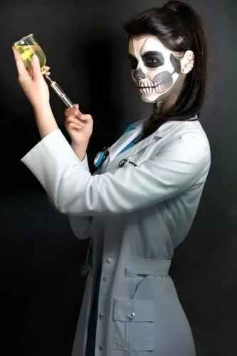 Медсестра в медицинском белом  халате  В Полный Рост ,a woman in skeleton makeup is holding a medical pipe,catrina calavera,female doctor,skeleltt,skelemani,la calavera catrina,la catrina