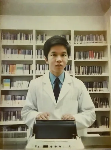 pharmacist,pharmacy,samcheok times editor,electronic medical record,chemist,theoretician physician,medical icon,pharmacy technician,medicine icon,researcher,laboratory,covid doctor,pathologist,laborat