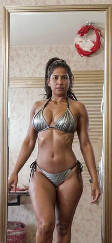 muscle woman,hard woman,african american woman,body building,fitness model,bodybuilder,fitness and figure competition,body-building,plus-size model,strong woman,weightlifter,bodybuilding,cellulite,ket