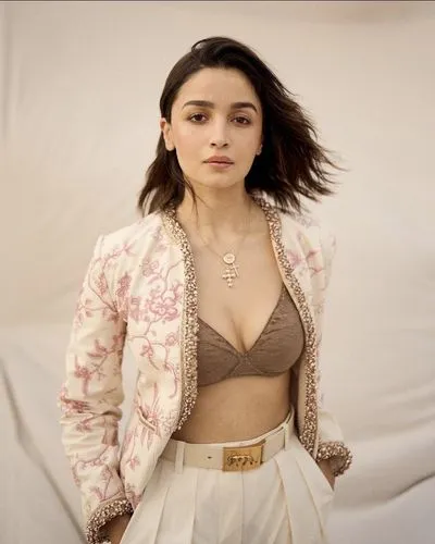 background,bolero jacket,necklace,vogue,elegant,pale,paloma,vanity fair,floral,see-through clothing,angelic,cardigan,rosa bonita,cotton top,jacket,crop top,dressed,gorgeous,jewelry,cute,nylon