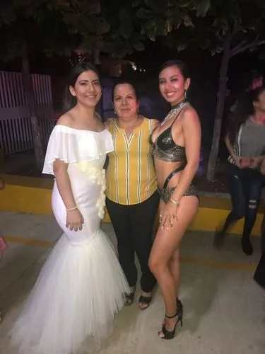 quinceañera,mother of the bride,performers,halloween 2019,halloween2019,ballerinas,costumes,mexican halloween,dance performance,fashion show,dancers,beautiful women,gordita,sinulog dancer,cosmeas,debutante,costume festival,public show,concert dance,asian costume