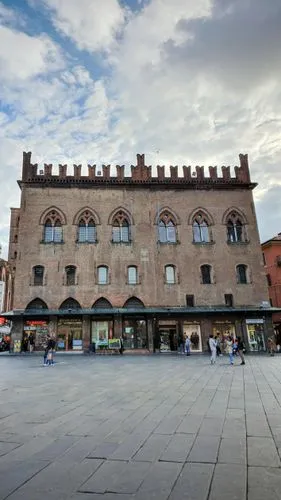 ferrara,the palau de la música catalana,bologna