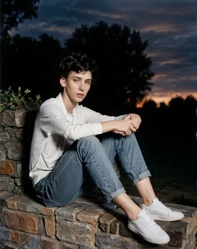 domů,ten,george russell,man on a bench,cross legged,white boots,photo session in torn clothes,foot model,lay,sitting,boy model,holding shoes,danila bagrov,fetus,young model,boy,cross-legged,child is sitting,sit,white shirt