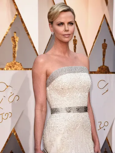 charlize theron,oscars,female hollywood actress,shoulder length,hollywood actress,tilda,step and repeat,queen cage,shoulder,gena rolands-hollywood,oscar,elegant,tamra,frock,ball gown,actress,woman hands,strapless dress,evening dress,sigourney weave,Illustration,Realistic Fantasy,Realistic Fantasy 11