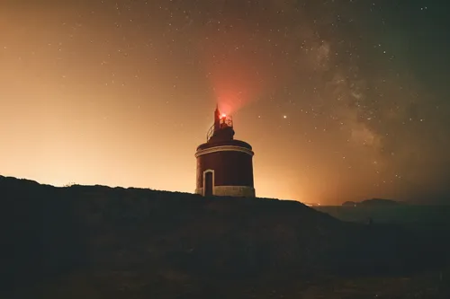 expand the soil under the lighthouse and the sky above vertically,lighthouse,red lighthouse,electric lighthouse,light house,point lighthouse torch,petit minou lighthouse,beacon,observatory,guiding lig