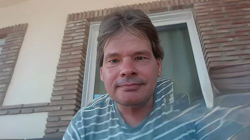 video call,video chat,transparent image,bayan ovoo,videokonferenz,augmented reality,kapparis,b3d,zaneprázdněný,řebříček,lens reflection,oman,měsíček lékařský,video,ovoo,dad,snegovichok,on a transparent background,the face of god,17-50