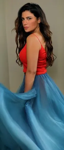 nayer,flamenca,katrina,mehra,vidya,kaif,adakhan,vaani,meera,luthra,pegah,kajol,ball gown,vestido,elissa,ballgown,draupadi,ghagra,seoige,manvantara