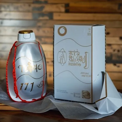 japanese lantern,baijiu,japanese paper lanterns,illuminated lantern,christmas lantern,japanese tea,Photography,General,Realistic