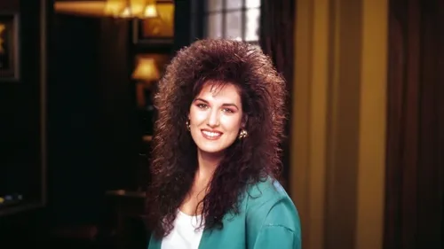 bouffant,miss circassian,hair gel,hair iron,british semi-longhair,bearskin,british longhair,hair shear,ushanka,jheri curl,conditioner,hair brush,assyrian,the hat-female,hair dryer,the hat of the woman,brooke shields,kosmea,sigourney weave,afro