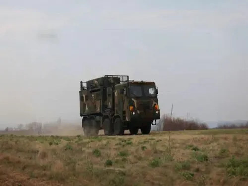 mrap,hmmwv,mowag,kamaz,tracked armored vehicle,jltv,mraps,smerch,russian truck,himars,armored personnel carrier,humvee,zapad,atgm,unimog,humvees,hanomag,armored vehicle,hagglund,chernogorneft