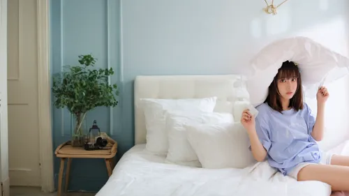 mosquito net,girl in bed,pillow fight,canopy bed,blue pillow,japanese umbrella,asian umbrella,bed sheet,girl with speech bubble,duvet cover,the girl in nightie,paper umbrella,woman on bed,air purifier