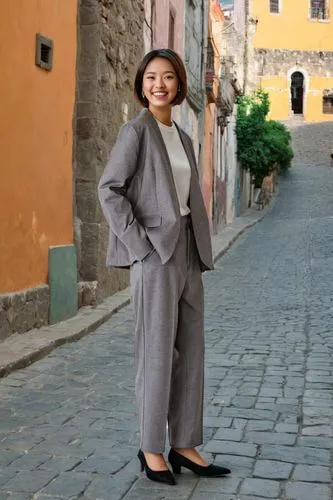 sighisoara,woman in menswear,perugia,sibiu,sarzana,trastevere,anagni,menswear for women,guanajuato,quirico,český krumlov,siena,brixen,vigan,pitti,assisi,bologna,rothenburg,urbino,cuzco,Female,East Asians,Inverted Bob,Youth adult,Happy,Outdoor,Guanajuato