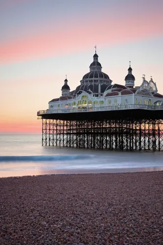 brighton pier,eastbourne pier,brighton,cromer pier,cromer,the pier,worthing,blackpool,old pier,princes pier,bournemouth,bandstand,saltburn pier,seaside view,wooden pier,saltburn,east pier,seaside resort,seaside,seaside country,Illustration,Vector,Vector 20