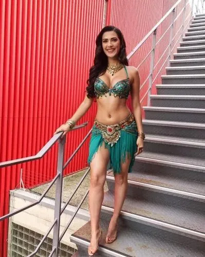 polynesian girl,hula,caribana,amazona,moana,guelaguetza,polynesian,bhabhi,asian costume,samoan,urvashi,guamanian,kamini kusum,imperatriz,bellydance,lavani,sundari,kalani,namitha,lei