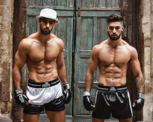 Im￡genes atrevidas de hombres en boxer en un escenario urbano,pair of dumbbells,boxers,mannequins,sportswear,athletic body,athletic,boxing gloves,six-pack,sailors,cycling shorts,shakers,kickboxer,two 