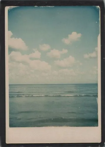 lubitel 2,the shallow sea,galveston,sea,salt sea,polaroid pictures,sea ocean,sea-shore,seascape,seashore,north sea,the endless sea,agfa isolette,palmetto coasts,retro frame,ocean line,ocean,polaroid,the sea,emerald sea,Photography,Documentary Photography,Documentary Photography 03