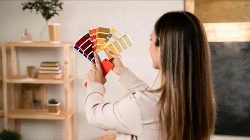 pantene,woman eating apple,woman holding pie,marzia,hair brush,girl with cereal bowl