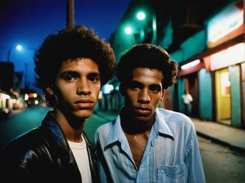 street dogs,the cuban police,hushpuppy,cubans,notting hill,street musicians,santiago di cuba,afro-american,fitzroy,afro american,mayflies,jheri curl,stray cats,black city,afroamerican,angolans,the style of the 80-ies,afro american girls,meters,street music