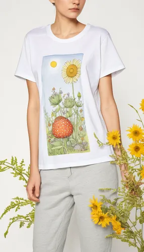 perennial sowthistle,native sowthistle,print on t-shirt,botanical print,iceland poppy,floral poppy,taraxacum officinale,girl in t-shirt,woodland sunflower,isolated t-shirt,ox-eye daisy,floral mockup,klatschmohn,fleabane,leucanthemum,doronicum orientale,taraxacum,tshirt,corn poppy,poppy plant,Illustration,Realistic Fantasy,Realistic Fantasy 31