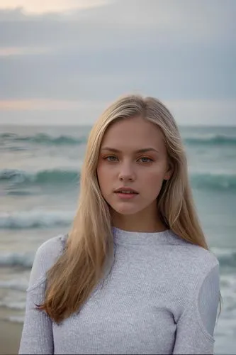 beach background,bradbery,girl on the dune,pacifica,frederikke,malibu,elin,marloes,agnete,surfrider,cailin,maddie,eilidh,brynn,dagny,teen,blonde woman,hazelius,lucie,vilde,Female,Western Europeans,Straight hair,Youth adult,M,Confidence,Women's Wear,Pure Color,Light Gray