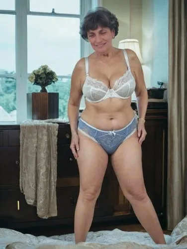 enza,thighpaulsandra,titterrell,jogbra,tubiana,zoabi