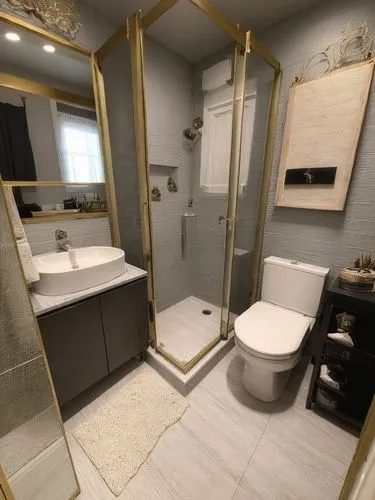 luxury bathroom,bath room,bathroom,ensuite,banyo,vanities,modern minimalist bathroom,japanese-style room,lavatory,bridal suite,remodeler,barrooms,hovnanian,banya,bathtub,kohler,bagno,gold stucco frame